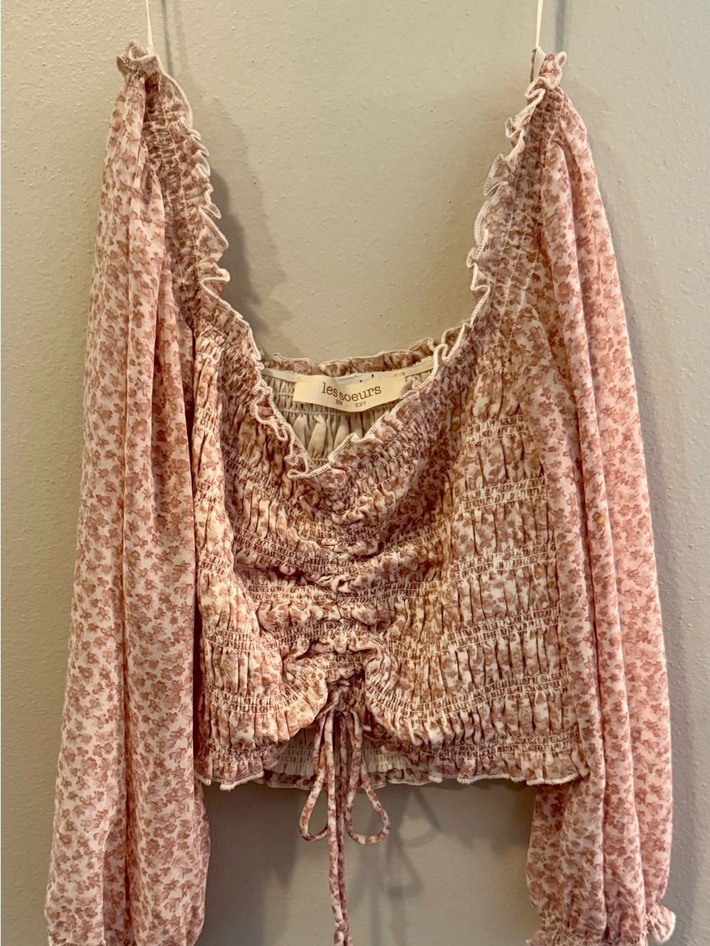 Les Soeurs Pink Floral Smocked crop Top